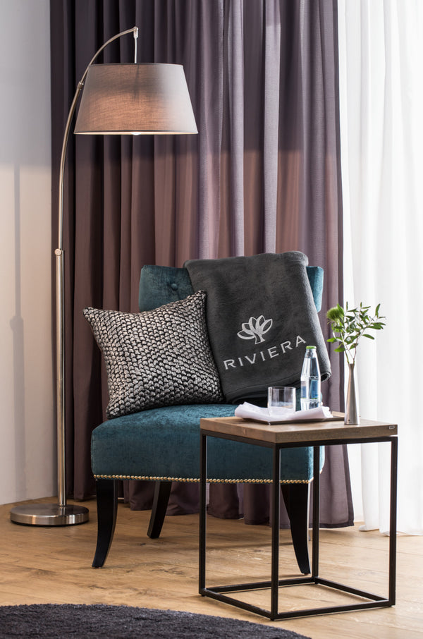 stolik kawowy Deven kwadratowy; 40x40x50 cm (DxSxW); Platte dąb antyczny, stelaż czarny; kwadrat