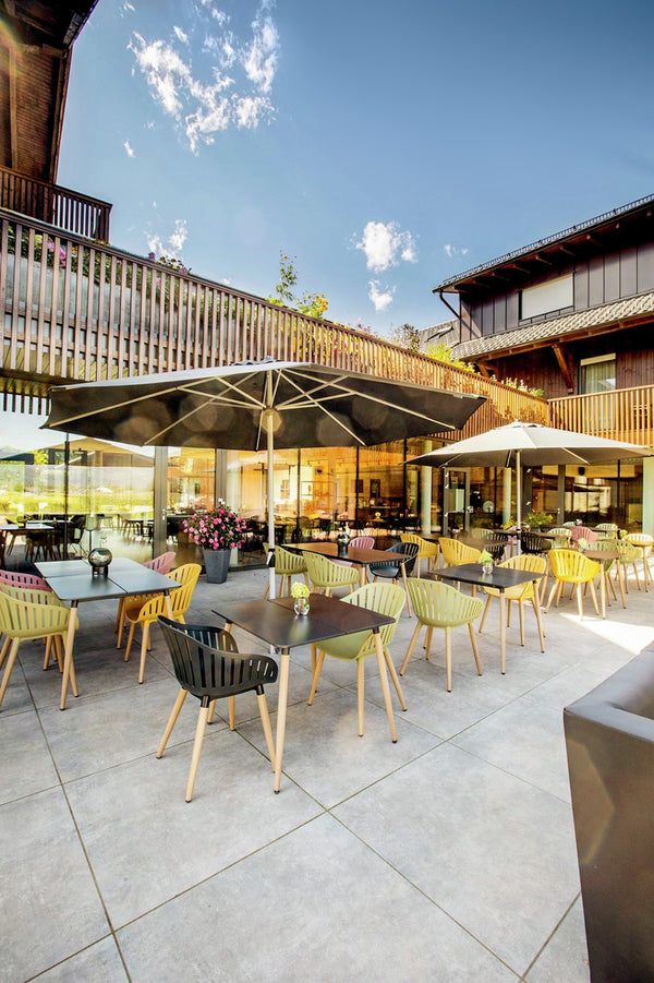 stół Gimani kwadratowy; 80x80x72 cm (DxSxW); Platte antracyt, stelaż brązowy; kwadrat