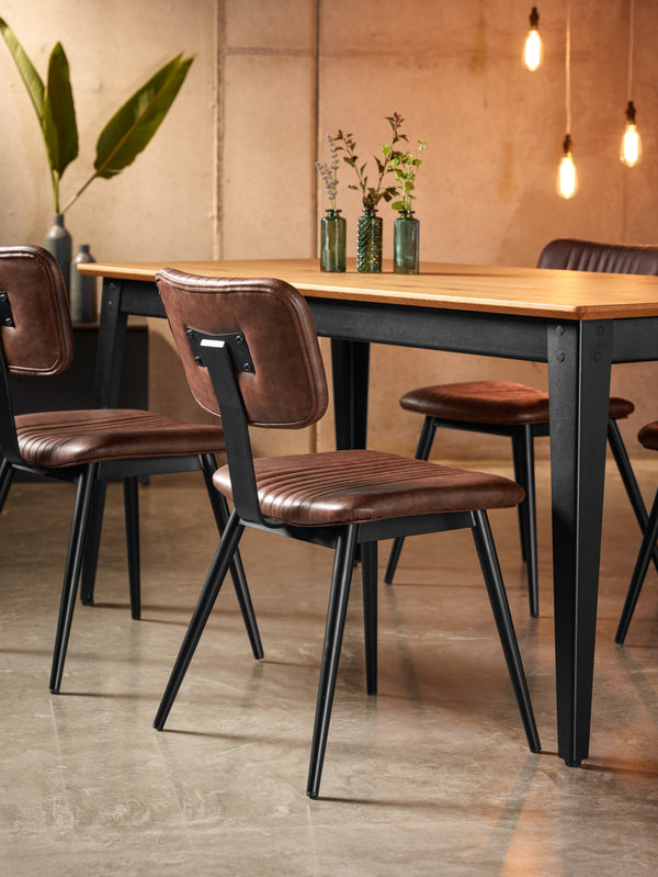 krzesło Nolo; 47x54x81 cm (SxGxW); siedzisko brązowy, stelaż czarny; 2 sztuka / opakowanie