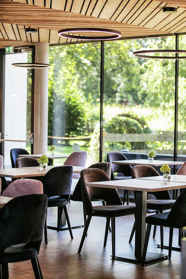 krzesło Tonda; 51x64x78 cm (SxGxW); siedzisko różowy, stelaż czarny