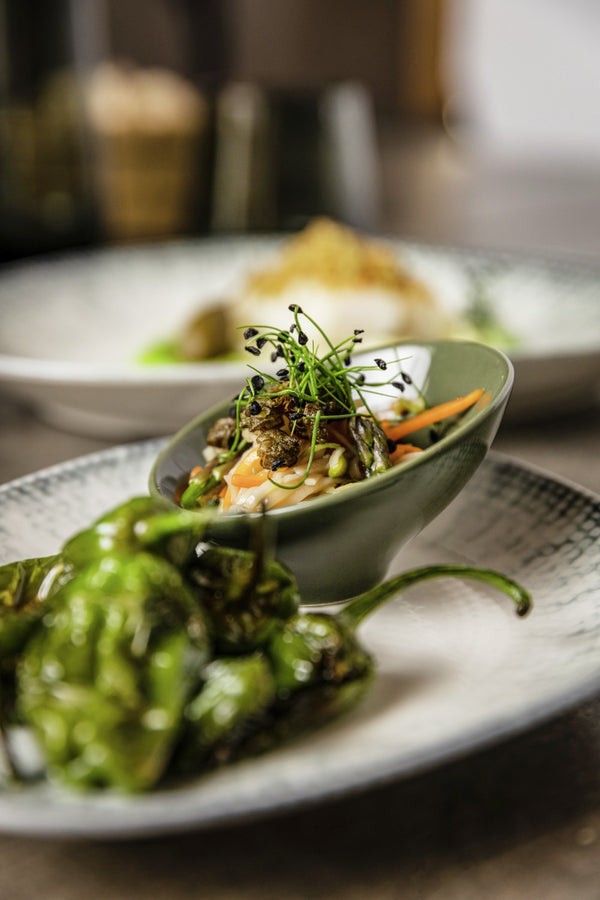 talerz płaski Kuori organiczny; 30x23.5 cm (DxS); biały/szary/czarny; organiczny; 4 sztuka / opakowanie