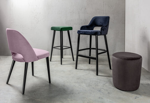 krzesło Tonda; 51x64x78 cm (SxGxW); siedzisko różowy, stelaż czarny