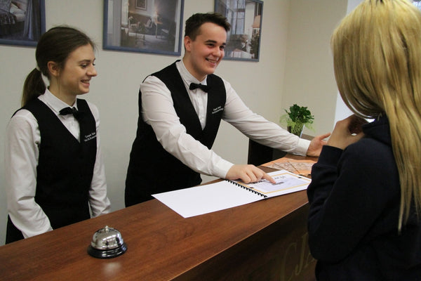 Damska kamizelka kelnerska dla uczennicy + haft szkoły gratis