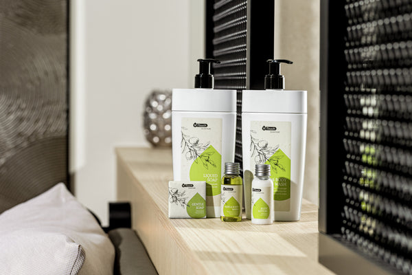 szampon i żel pod prysznic Oliva Pure 2 in 1; 35 ml; zielony; 250 sztuka / opakowanie